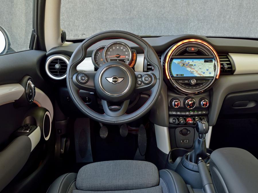  Mini Cooper 2014 года  (US) (фото 16 из 30)